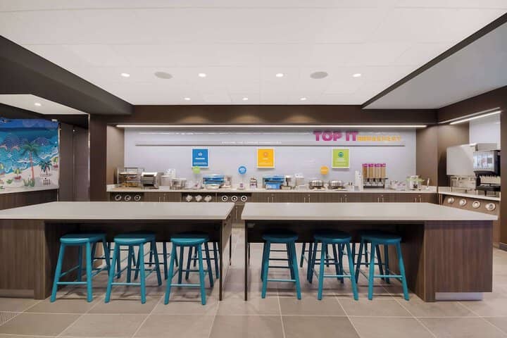 Breakfast area